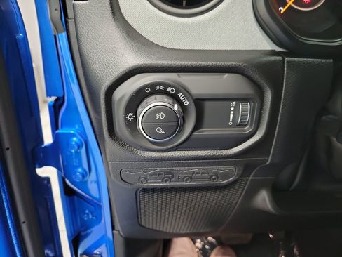 New 2026 Jeep Gladiator Sport AWD/4WD image 20