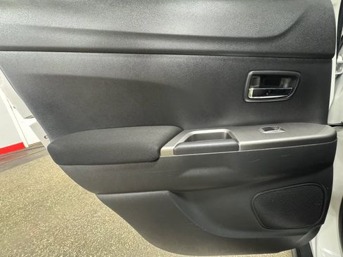 Used 2019 Mitsubishi Outlander Sport ES image 26