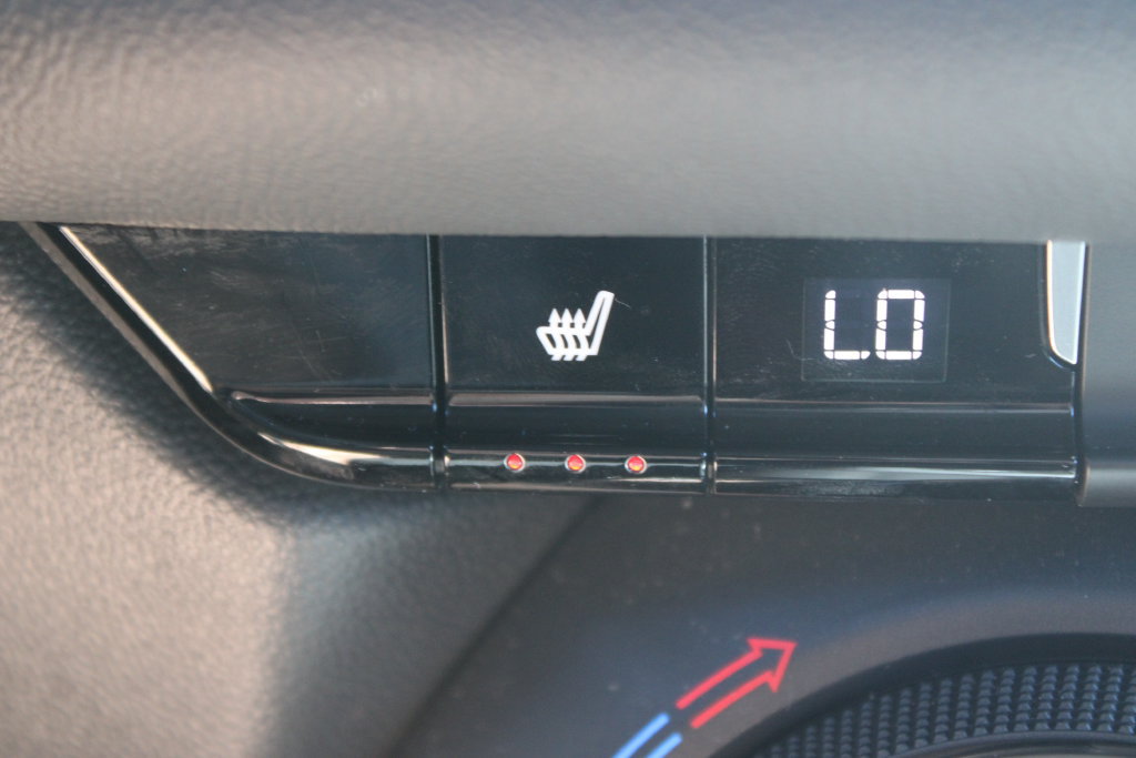 Used 2025 Chevrolet Blazer LT FWD image 48