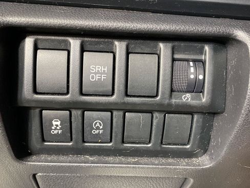 Used 2021 Subaru Forester AWD/4WD image 24