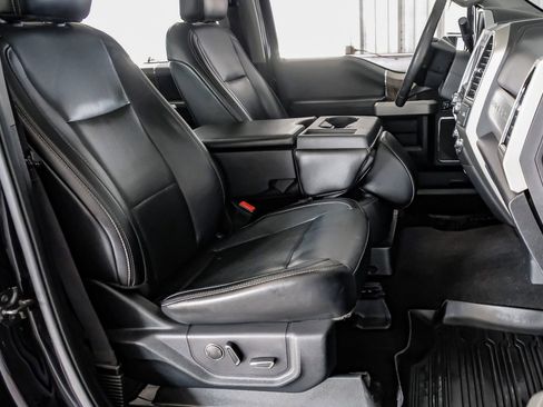 Used 2019 Ford F250 Lariat w/ Lariat Ultimate Package image 31