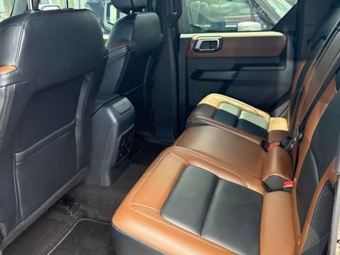 Used 2024 Ford Bronco Outer Banks AWD/4WD image 6