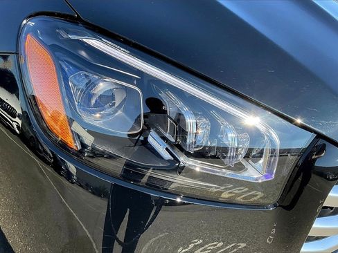Used 2025 Mercedes-Benz GLS 450 4MATIC image 23