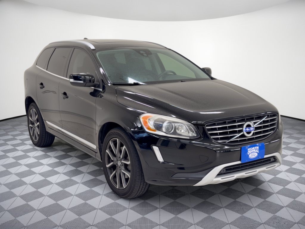 Used 2017 Volvo XC60 T6 Dynamic w/ Preferred Option Package AWD/4WD image 5