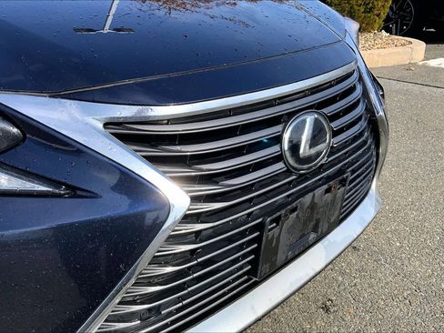 Used 2018 Lexus ES 350 w/ Premier Package image 30