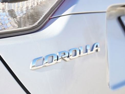 Used 2024 Toyota Corolla LE image 13