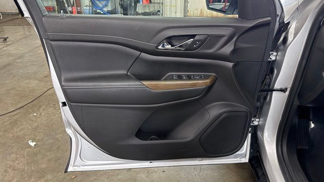 Used 2019 GMC Acadia SLE AWD/4WD image 14
