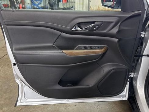 Used 2019 GMC Acadia SLE AWD/4WD image 14