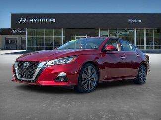 Used 2019 Nissan Altima 2.0 Edition One image 1