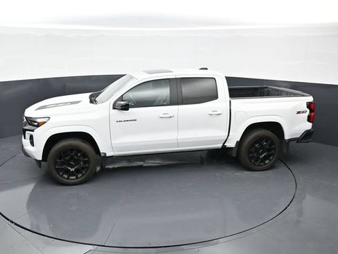 Used 2024 Chevrolet Colorado Z71 w/ LPO, Dark Essentials Package AWD/4WD image 35