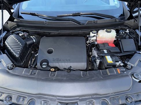 Used 2020 Buick Enclave Essence w/ Sound and Sites Package image 23