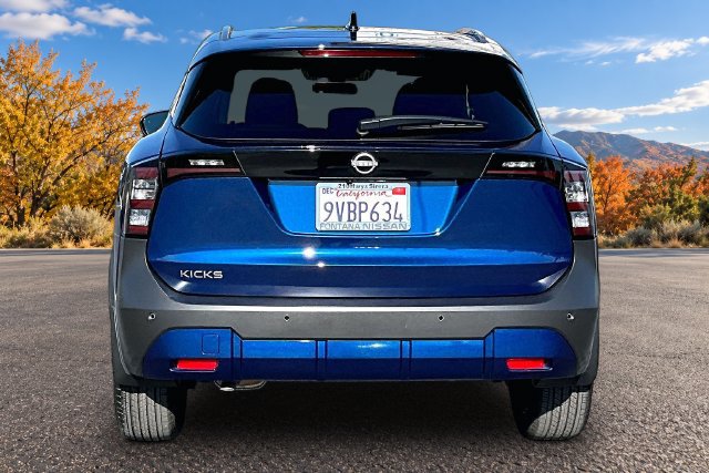 Used 2026 Nissan Kicks SV FWD image 5