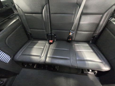 Used 2025 Chevrolet Suburban Z71 AWD/4WD image 24