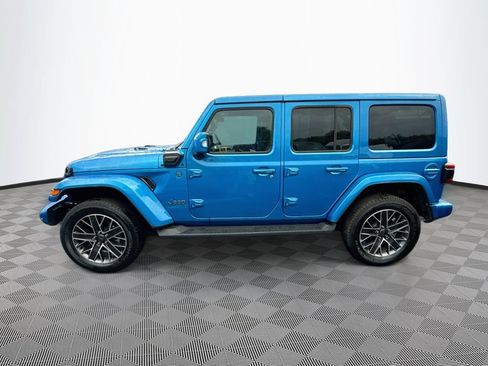 Used 2023 Jeep Wrangler Unlimited Sahara AWD/4WD image 9