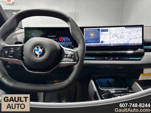 Certified 2026 BMW 530i xDrive AWD/4WD image 8