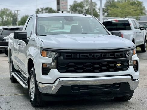 Used 2025 Chevrolet Silverado 1500 W/T RWD image 6