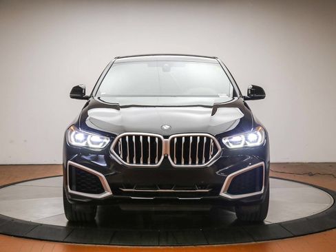 Used 2022 BMW X6 xDrive40i w/ Executive Package AWD/4WD image 2