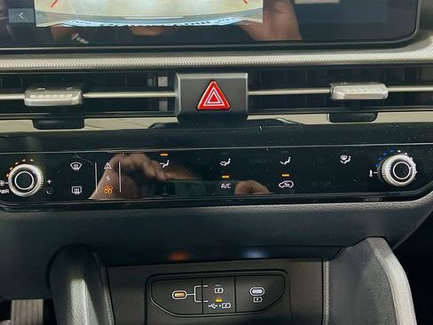 New 2026 Kia Sportage LX FWD image 15
