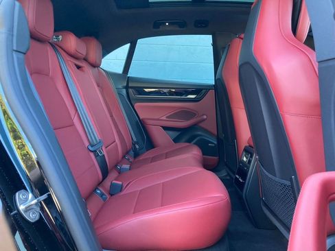 New 2025 Porsche Macan 4S Electric image 15