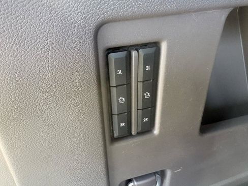 Used 2022 Lincoln Navigator Reserve image 6