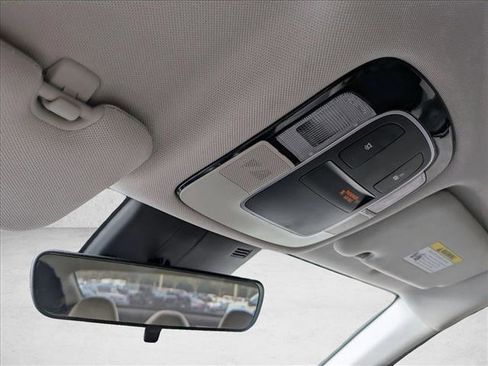 Used 2023 Hyundai Sonata SE w/ Cargo Package image 11