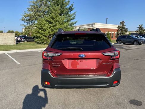 Used 2024 Subaru Outback Premium AWD/4WD image 4