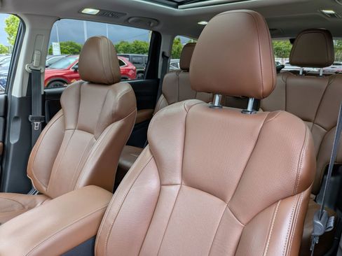 Used 2020 Subaru Ascent Touring w/ Popular Package #3 AWD/4WD image 15
