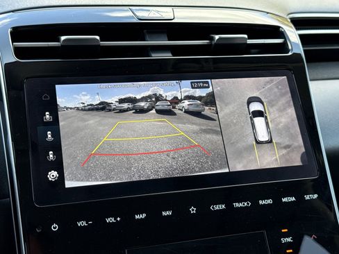 Used 2023 Hyundai Tucson Limited image 29