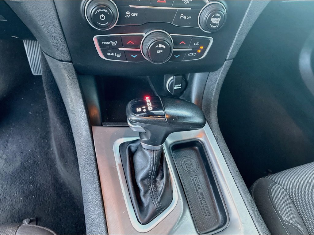 Used 2022 Dodge Charger SXT RWD image 16