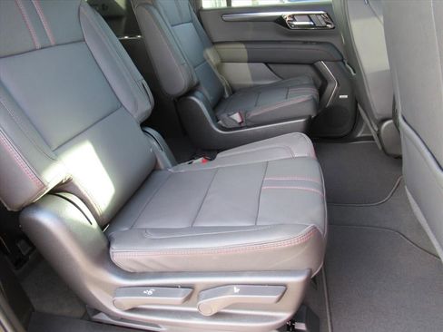 New 2026 Chevrolet Suburban RST w/ Comfort Package image 30