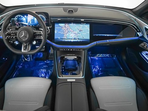 New 2026 Mercedes-Benz E 53 AMG e 4MATIC Sedan image 12