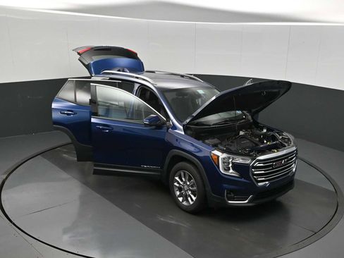 Used 2022 GMC Terrain SLT w/ Tech Package image 26