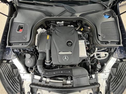 Used 2019 Mercedes-Benz GLC 300 4MATIC w/ Premium Package image 45