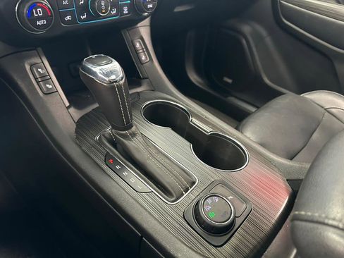 Used 2018 GMC Acadia SLT image 55