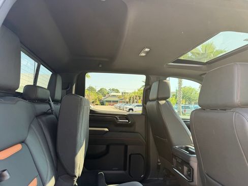 Used 2025 GMC Sierra 1500 AT4 w/ AT4 Premium Package AWD/4WD image 22