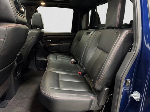 Used 2021 Nissan Titan PRO-4X w/ Pro-4x Convenience Package image 13