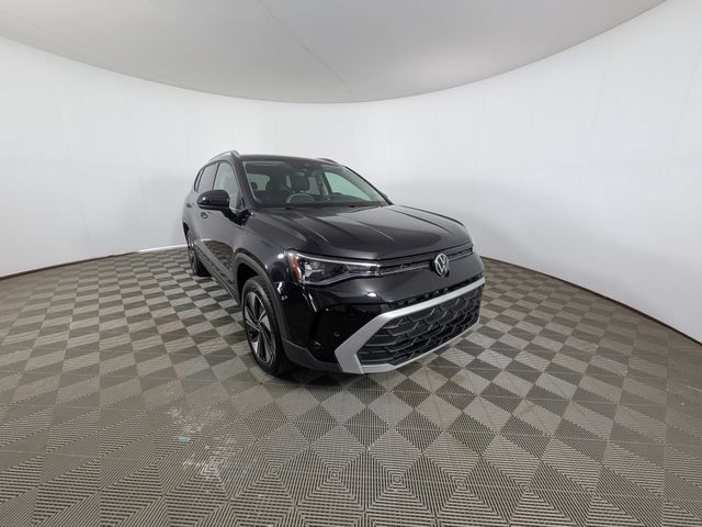 Used 2025 Volkswagen Taos SE AWD/4WD image 28