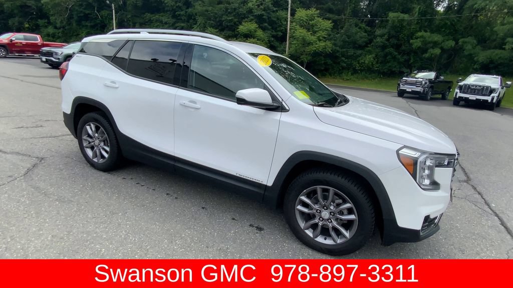Certified 2023 GMC Terrain SLT AWD/4WD image 2