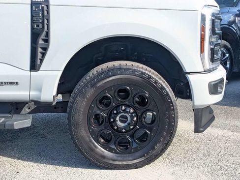 Used 2025 Ford F350 Lariat w/ Black Appearance Package AWD/4WD image 11