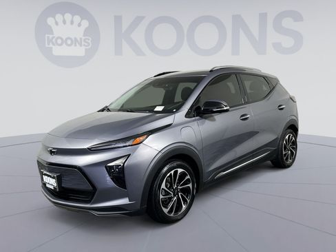Used 2023 Chevrolet Bolt EUV Premier FWD image 1