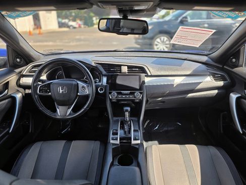 Used 2016 Honda Civic Touring image 14