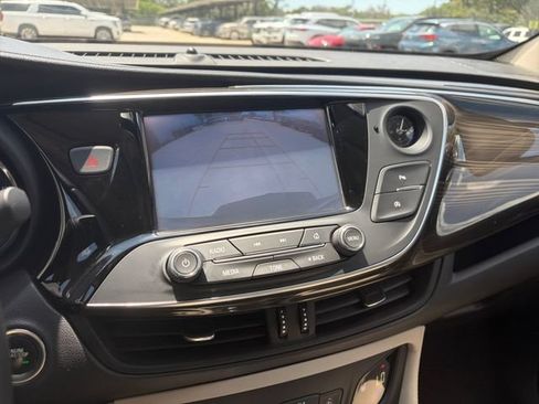 Used 2020 Buick Envision Essence FWD image 11