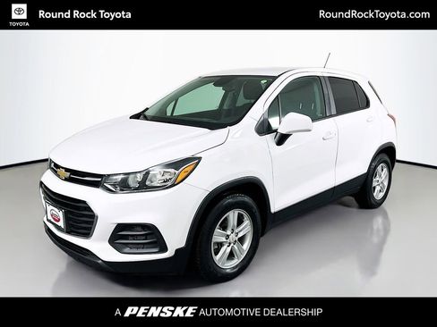 Used 2020 Chevrolet Trax LS w/ Tint and Cruise Package image 1