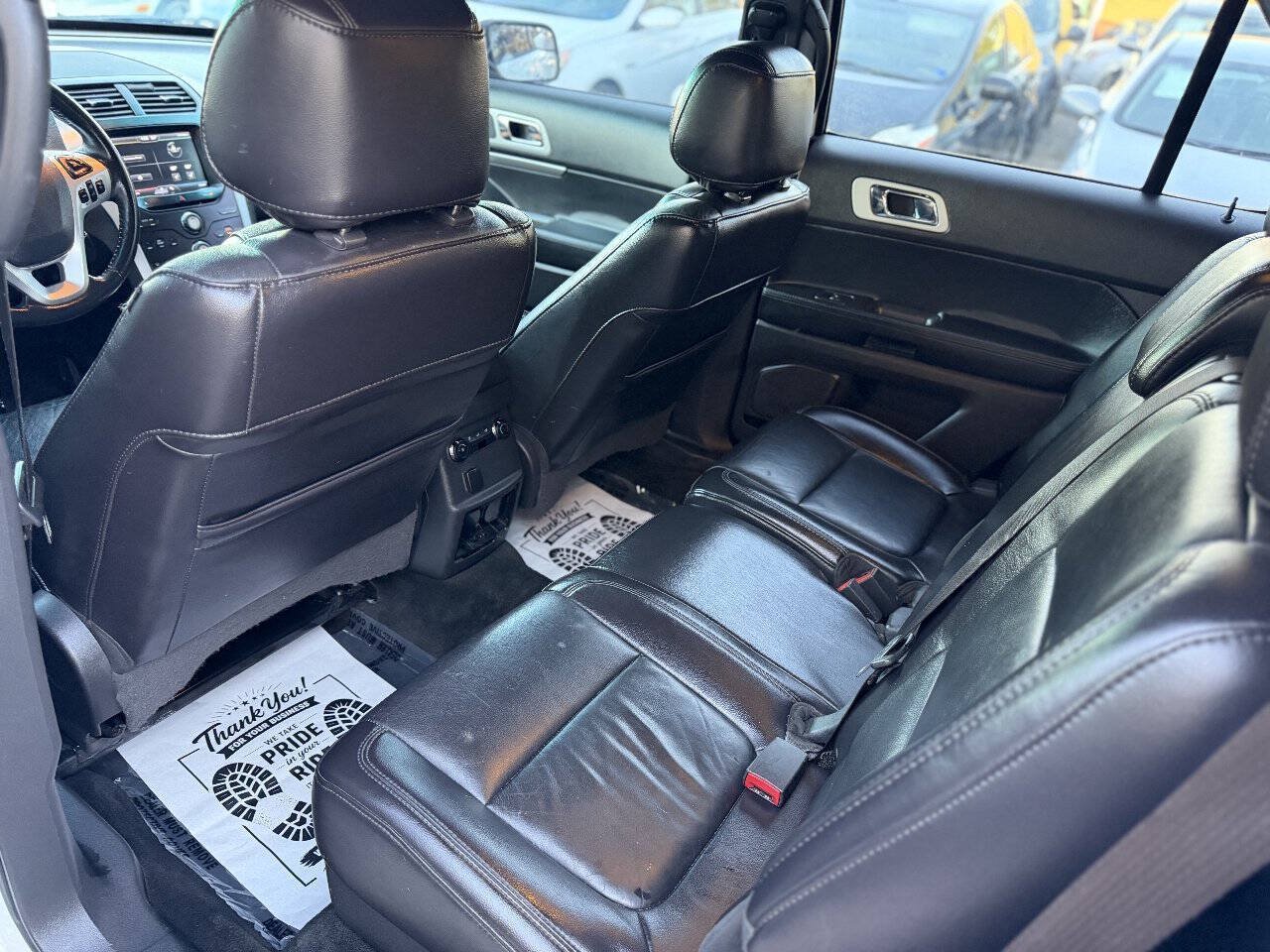 Used 2013 Ford Explorer XLT AWD/4WD image 18