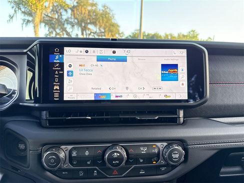 New 2025 Jeep Wrangler Unlimited Rubicon w/ Steel Bumper Group image 21