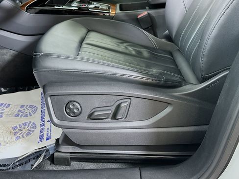 Certified 2023 Audi Q5 2.0T Premium w/ Convenience Package image 18