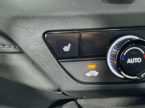 Used 2025 Honda Accord SE image 18
