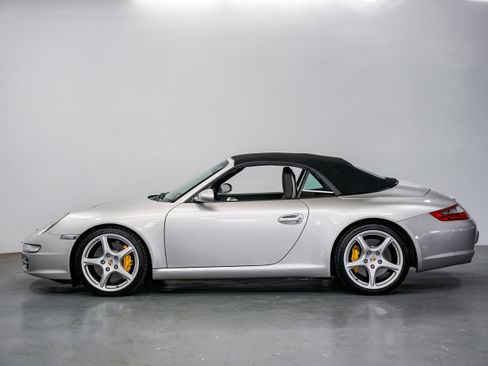 Used 2005 Porsche 911 Carrera S RWD image 7