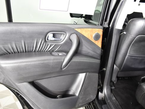 Used 2022 Nissan Armada SL w/ Captain's Chairs Package AWD/4WD image 51