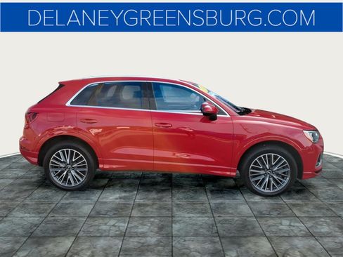 Used 2021 Audi Q3 2.0T Premium AWD/4WD image 2